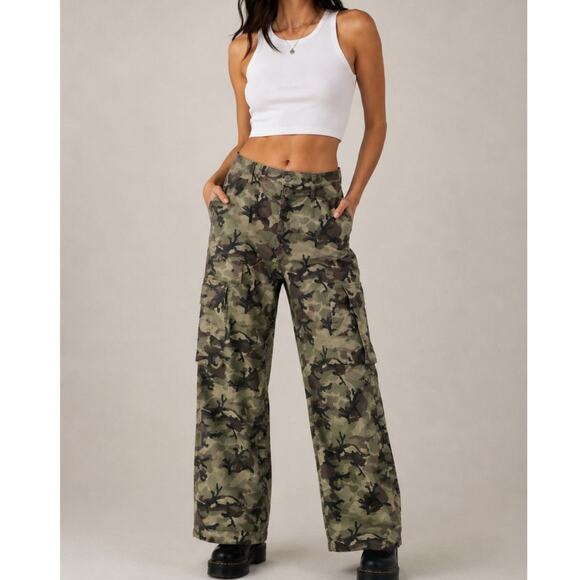 Altar'd State Pants - Altar’d State Camo Wide Leg Utility Pants XL NWT